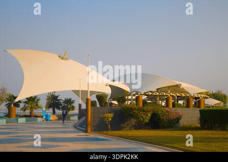 Vereinigte Arabische Emirate, Abu Dhabi, Corniche, Promenade Stockfoto