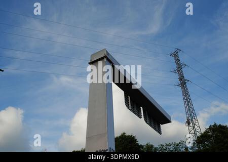 Rückseite eines Signals auf der Straße Stockfoto