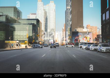Jacob K. Javits Convention Center in Hell’s Kitchen, Manhattan, New York City, fotografiert am 14. Februar 2026. Stockfoto