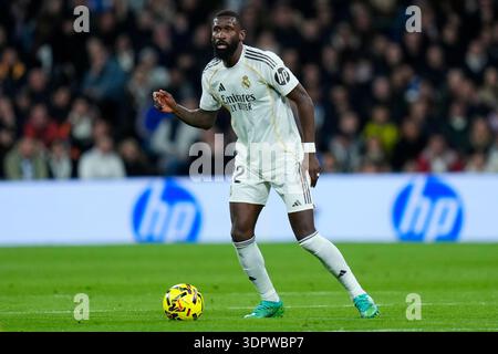 Antonio Rudiger von Real Madrid CF spielte während des La Liga EA Sports Matches zwischen Real Madrid CF und Real Sociedad am 14. Februar 2026 im Santiago Bernabeu Stadion in Madrid. (Foto: Cesar Cebolla / PRESSINPHOTO) Stockfoto