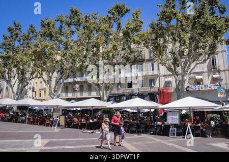 Avignon, Frankreich - 1. August 2011: Horloge Square in Avignon Stockfoto