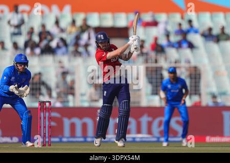 Phil Salt aus England während der ICC Männer T20 World Cup Indien & Sri Lanka. , . In Kalkutta, Indien Credit: Shubhajit Roy Karmakar/Alamy Live News Stockfoto