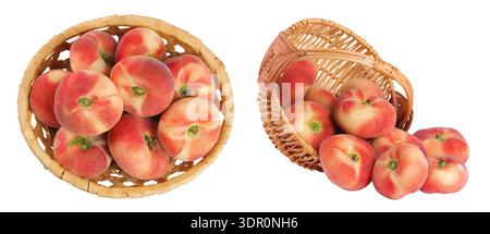 chinesische flache Donut-Pfirsiche in einem Korb isoliert auf weißem Hintergrund. Draufsicht. Flache Lagen Stockfoto
