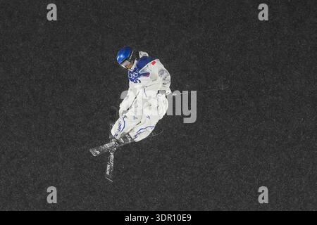 Livigno, Snow Park, Olympische Winterspiele: Freeski Bigair Finale der Frauen, Eileen Gu aus China. Februar 2026. Quelle: Just Pictures GmbH/Alamy Live News Stockfoto