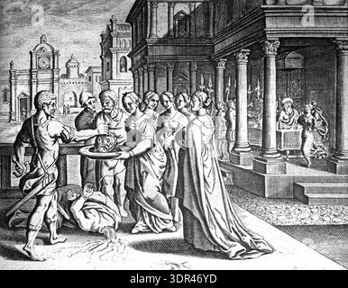 Tod von Johannes dem Täufer, Enthauptung von Johannes dem Täufer, Enthauptung von Johannes dem Vorläufer oder Dekollation von Johannes dem Täufer. Der abgetrennte Hed von St. Johannes dem Täufer auf einer runden Silberplatte, die von Salome gehalten wird. Vintage, historische oder historische Illustration oder Holzstich aus der französischen Bibel 1687. Stockfoto