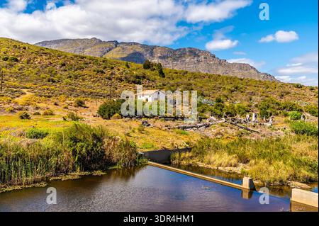Ein Blick von der Garden Route in der Klein Karoo Region in Südafrika im Frühling Stockfoto