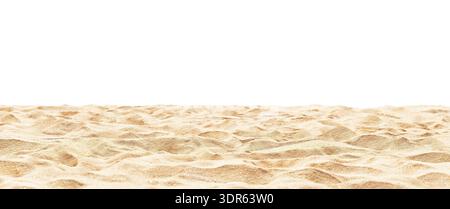 Panorama des leeren Sandstrandes vor dem Meer mit Kopierraum. Hintergrundkonzept für Reisen im Sommer. Stockfoto