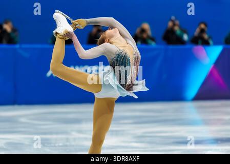 Mailand, Lombardei, Italien. Februar 2026. Olga Mikutina (10) aus Österreich tritt während des Eiskunstlauf Women: Single Skating: Short Program auf der Milano MSK Competition Rink in MAILAND, Italien, während der Olympischen Winterspiele 2026 in Milano Cortina auf. Olga Mikutina belegt Platz 17 und qualifiziert sich für das Finale. (Kreditbild: © Walter G. Arce/ZUMA Press Wire) NUR REDAKTIONELLE VERWENDUNG! Nicht für kommerzielle ZWECKE! Stockfoto