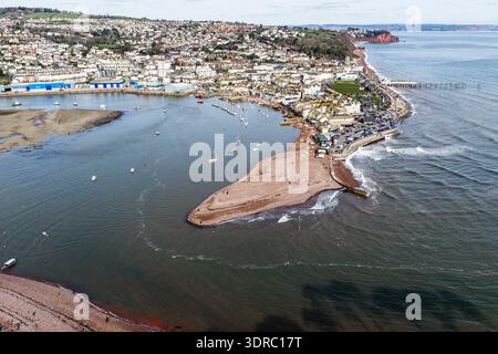Drohnenbild von Shaldon und Teignmouth auf dem Fluss Teign in Devon. Stockfoto