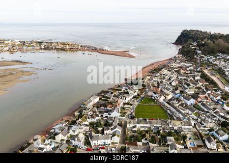 Drohnenbild von Shaldon und Teignmouth auf dem Fluss Teign in Devon. Stockfoto