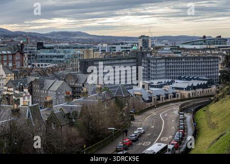 Luftaufnahme von der Esplanade des Schlosses in Edinburgh, der Hauptstadt von Schottland, Teil von Großbritannien Stockfoto