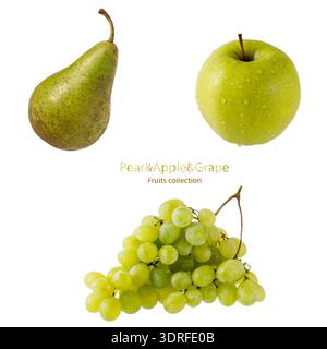 Grüne reife frische Birne, Apfel und Trauben mit Wassertropfen Hintergrund isoliert auf weißem Hintergrund. Fruits Set Kollektion für Ihr Design Stockfoto