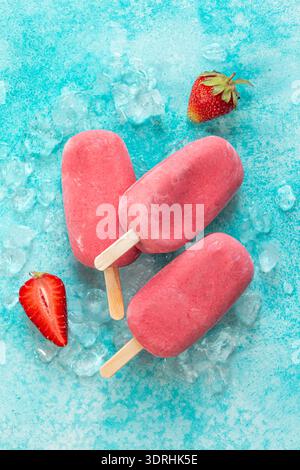 Cremige Beeren-Stiele Stockfoto