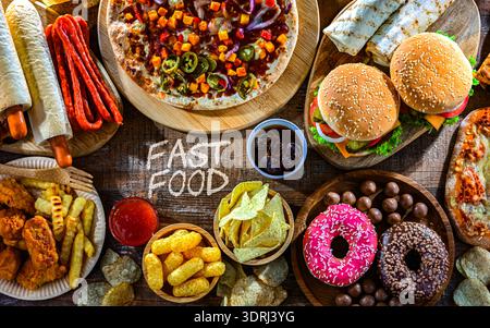Lebensmittel, die das Krebsrisiko erhöhen. Junk Food Stockfoto