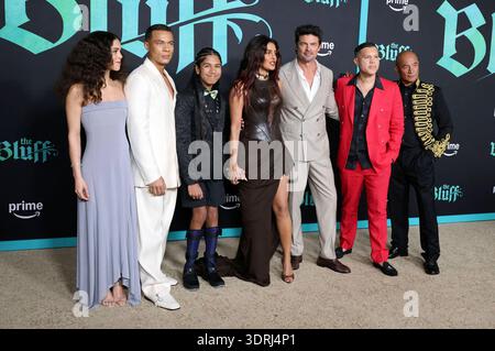 Safia Oakley-Green, Ismael Cruz Cordova, Vedanten Naidoo, Priyanka Chopra Jonas, Karl Urban, Frank E. Flowers und Temuera Morrison bei der Weltpremiere des Amazon Prime Video Films The Bluff im TCL Chinese Theatre. Los Angeles, 17.02.2026 *** Safia Oakley Green, Ismael Cruz Cordova, Vedanten Naidoo, Priyanka Chopra Jonas, Karl Urban, Frank E Flowers und Temuera Morrison bei der Weltpremiere des Amazon Prime Video Films The Bluff im TCL Chinese Theatre Los Angeles, 17 02 2026 Foto:XJ.xBlocx/xFuturexImagex Bluff 6101 Stockfoto
