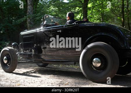 1932 beim Hot Rod Hayride Hill Climb Event in Großbritannien, bei dem klassische Hot Rod Action und Motorsport zum Einsatz kommen Stockfoto