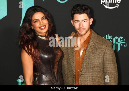 Priyanka Chopra mit Ehemann Nick Jonas bei der Weltpremiere des Amazon Prime Video Films The Bluff im TCL Chinese Theatre. Los Angeles, 17.02.2026 *** Priyanka Chopra mit Ehemann Nick Jonas bei der Uraufführung des Amazon Prime Video Films The Bluff im TCL Chinese Theatre Los Angeles, 17. Februar 2026 Foto:XJ.xMayerx/xFuturexImagex Bluff 6520 Stockfoto