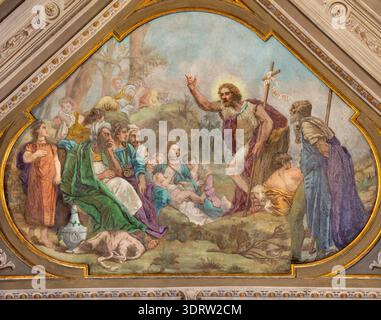 NOVARA, ITALIEN - 15. JANUAR 2026: Das Fresko der Predigt des hl. Johannes des Täufers in der Kirche Chiesa di San Giovanni Decolato von Giuseppe de Giorgi Stockfoto