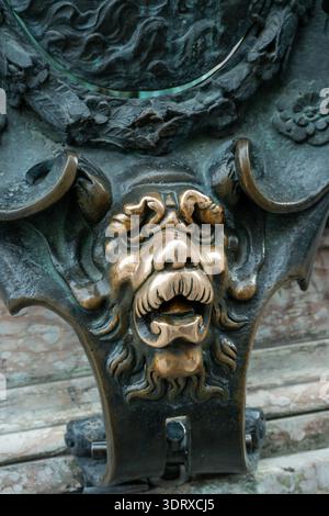 Einer von vier Löwen in München in der Nähe von Residenz München, Deutschland, Europa Stockfoto