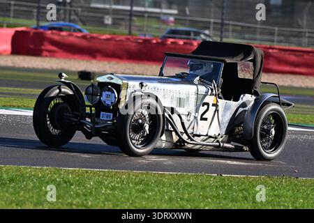 Andrew Smith, Frazer Nash Super Sports, 2026 fand die 70. Austragung der Pomeroy Trophy statt, die 1952 begann und mit Autos aller Epochen und Typen ausgestattet wurde Stockfoto