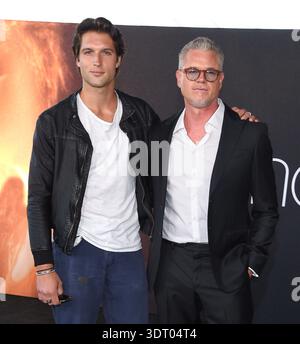 Los Angeles, USA. Februar 2026. Der Schauspieler Eric Dane, 53, starb am 19. Februar in Los Angeles, Kalifornien. Er starb nach einem Kampf gegen als, auch bekannt als Lou Gehrig-Krankheit. Zak Steiner und Eric Dane kamen am 20. April 2022 bei der Euphoria Los Angeles FYC-Veranstaltung im Academy Museum in Los Angeles, KALIFORNIEN AN © OConnor/AFF-USA.com Credit: AFF/Alamy Live News Stockfoto