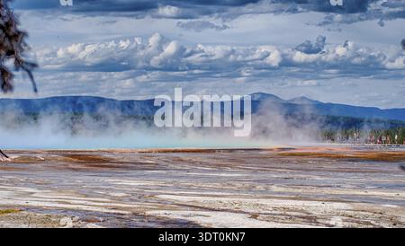Prismatische Quelle im yellowstone-Nationalpark in wyoming Stockfoto