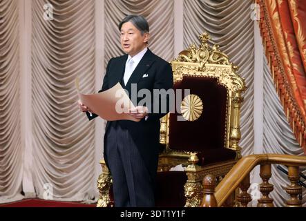 Tokio, Japan. Februar 2026. Der japanische Kaiser Naruhito spricht für die Eröffnung des Diätpakets in Tokio am Freitag, 20. Februar 2026. Die 150-Tage-Sitzung des Landtags wurde einberufen. (Foto: Yoshio Tsunoda/AFLO) Stockfoto