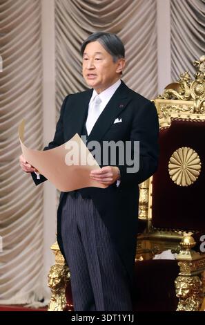 Tokio, Japan. Februar 2026. Der japanische Kaiser Naruhito spricht für die Eröffnung des Diätpakets in Tokio am Freitag, 20. Februar 2026. Die 150-Tage-Sitzung des Landtags wurde einberufen. (Foto: Yoshio Tsunoda/AFLO) Stockfoto