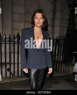 London, Großbritannien. Februar 2026. Damian Hurley bei der Annie's LFW A/W 2026 Catwalk Show, Spencer House, St. James's Place, am Donnerstag, den 19. Februar 2026 in London, England, Großbritannien. CAP/CAN © CAN/Capital Pictures Credit: Capital Pictures/Alamy Live News Stockfoto