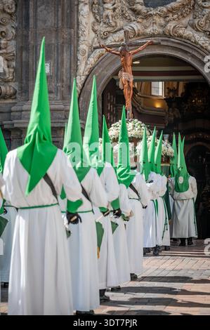 Fotografía Semana Santa Zaragoza 2025. 7 Palabras. Stockfoto