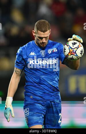 Andrea Fulignati von Empoli F.C. spielt am 26. Tag der Serie B Meisterschaft zwischen Frosinone Calcio und Empoli F.C. im Benito Stirpe Stadium am 20. Februar 2026 in Frosinone, Italien. Credit: Domenico Cippitelli/Alamy Live News Credit: Domenico Cippitelli/Alamy Live News Stockfoto