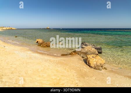 Strand am Roten Meer bei Al-Qusair oder El Quseir, Ägypten, Afrika | Strand am Roten Meer bei El Qoseir, Ägypten, Afrika Stockfoto