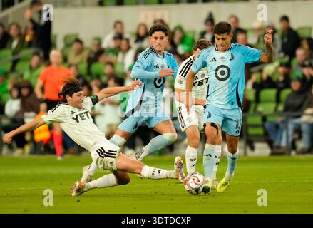 21. Januar 2026, Austin, Texas, USA: Austin FC Mittelfeldspieler ILIE SANCHEZ (6), Minnesota United FC Verteidiger ANTHONY MARKANICH (13), Minnesota United FC Stürmer TOMAS CHANCALAY (8) und Austin FC Verteidiger JON GALLAGHER (17) während eines Major League Soccer Spiels zwischen Austin FC und Minnesota United am 21. Januar 2026 in Austin, Texas. Das Spiel endete mit einem Unentschieden von 2-2. (Kreditbild: © Scott Coleman/ZUMA Press Wire) NUR REDAKTIONELLE VERWENDUNG! Nicht für kommerzielle ZWECKE! Stockfoto