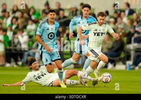 21. Januar 2026, Austin, Texas, USA: Austin FC Mittelfeldspieler ILIE SANCHEZ (6), Minnesota United FC Verteidiger ANTHONY MARKANICH (13), Minnesota United FC Stürmer TOMAS CHANCALAY (8) und Austin FC Verteidiger JON GALLAGHER (17) während eines Major League Soccer Spiels zwischen Austin FC und Minnesota United am 21. Januar 2026 in Austin, Texas. Das Spiel endete mit einem Unentschieden von 2-2. (Kreditbild: © Scott Coleman/ZUMA Press Wire) NUR REDAKTIONELLE VERWENDUNG! Nicht für kommerzielle ZWECKE! Stockfoto