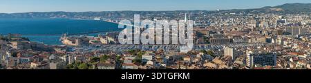 Panorama-Skyline und Küste von Marseille, Frankreich Stockfoto
