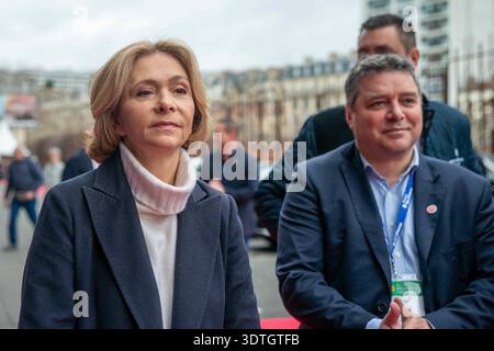 Paris, Frankreich. Februar 2026. Valerie Pecresse, Präsidentin des Regionalrates Ile-de-France, Besuch der Internationalen Landwirtschaftsmesse SIA 2026 in Paris, Frankreich am 22. Januar 2026. Foto: Denis Prezat/ABACAPRESS.COM Credit: Abaca Press/Alamy Live News Stockfoto