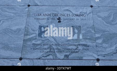 Los Angeles, Kalifornien, USA 21. Februar 2026 Addams Family TV Show Mittwoch Schauspielerin Lisa Loring Grave auf dem Hollywood Forever Cemetery am 21. Februar 2026 in Los Angeles, Kalifornien, USA. Foto: Barry King/Alamy Stock Photo Stockfoto