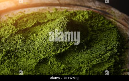 Matcha-Grüntee-Pulver aus der Nähe Stockfoto