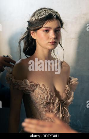 London, Großbritannien. Februar 2026. Backstage bei der Aadnevik Show während der London Fashion Week im Februar 2026 im Royal Horseguards. Quelle: SOPA Images Limited/Alamy Live News Stockfoto