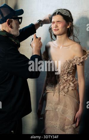 London, Großbritannien. Februar 2026. Backstage bei der Aadnevik Show während der London Fashion Week im Februar 2026 im Royal Horseguards. Quelle: SOPA Images Limited/Alamy Live News Stockfoto