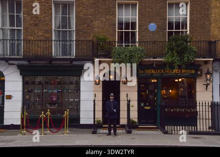 London, Großbritannien. Februar 2026. Außenansicht des Sherlock Holmes Museum in der Baker Street. Quelle: Vuk Valcic/Alamy Stockfoto