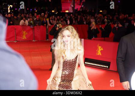 Amanda Seyfried nimmt am 19. Februar 2026 im Berlinale Palast die Premiere des 76. Internationalen Filmfestivals Berlin bei der „das Testament von Ann Lee“ auf. Stockfoto