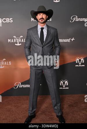 Los Angeles, USA. Februar 2026. Riley Green kam zur Premiere von CBS’s „Marshals“, die am 24. Februar 2026 im Autry Museum of the American West in Los Angeles stattfand. © LISA OConnor/ Credit: AFF/Alamy Live News Stockfoto