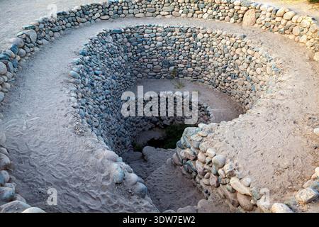Die antiken Nasca Brunnen (Puquios) in der Nähe von Nazca, Peru Stockfoto