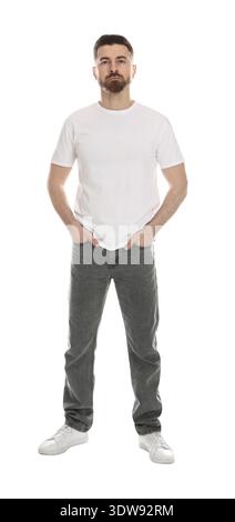 Hübscher bärtiger Mann posiert vor weißem Hintergrund Stockfoto