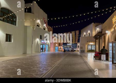 Doha, Katar - 05. Februar 2026: Umbau des alten Hafens in Doha in den Stadtteil Mina Box Park Qatar Stockfoto