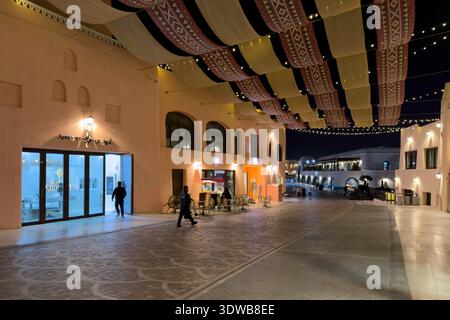 Doha, Katar - 05. Februar 2026: Umbau des alten Hafens in Doha in den Stadtteil Mina Box Park Qatar Stockfoto