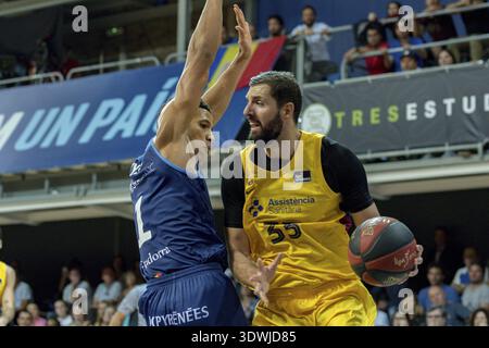 Andorra La Vella, Andorra : 2019. Oktober 06: Spieler in Aktion beim Liga ACB Endesa Spiel zwischen Mora Banc Andorra BC und FC Barcelona, Endpunktzahl 86 Stockfoto