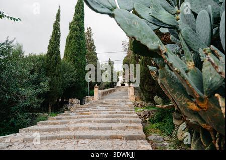 El Calvari führt zur Eglésia del Calvari in Pollenca, Mallorca Stockfoto