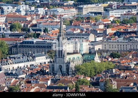 Frankreich, Meurthe et Moselle, Nancy, die Basilika Saint-Epvre und das Rathaus von Nancy vom Panoramaturm Les Aulnes in Maxéville aus gesehen Stockfoto